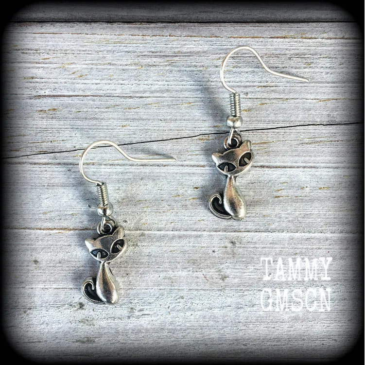 MCM cat earrings-Retro cat earrings